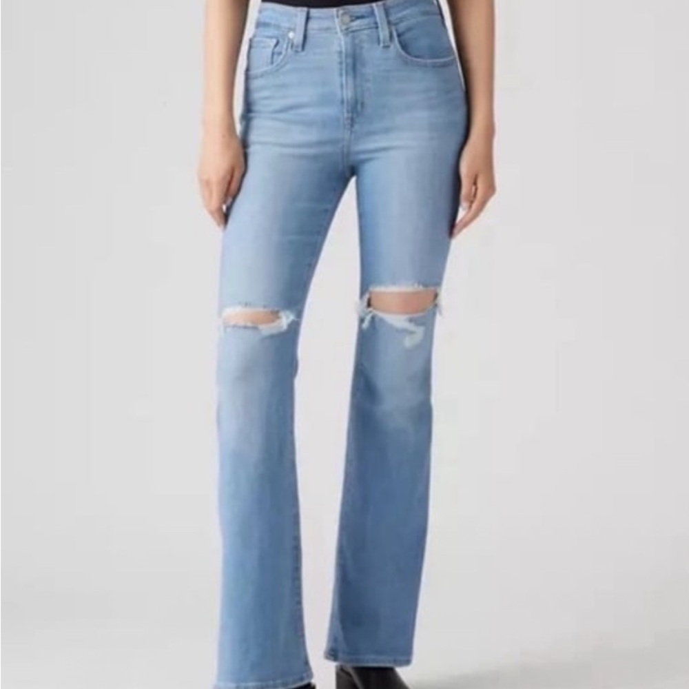 Levi's 726 High Rise Flare Light Blue‎ Jeans Ripped Knee Distressed Sizd 26 EUC